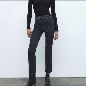 Zara -ZW -The Dreed Flare Leg Jean -Blue Size 28/6